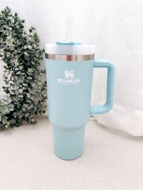 Stanley Quencher H2.0 FlowState 40 oz Tumbler Light Blue Straw Handle Cup
